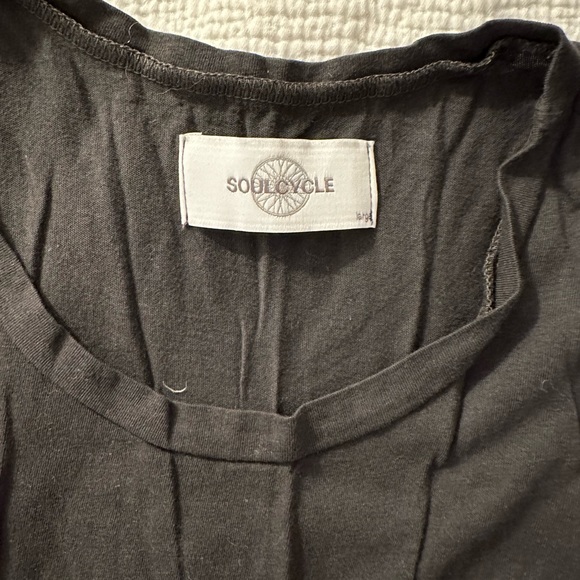 Soul cycle tank size large - Picture 2 of 4
